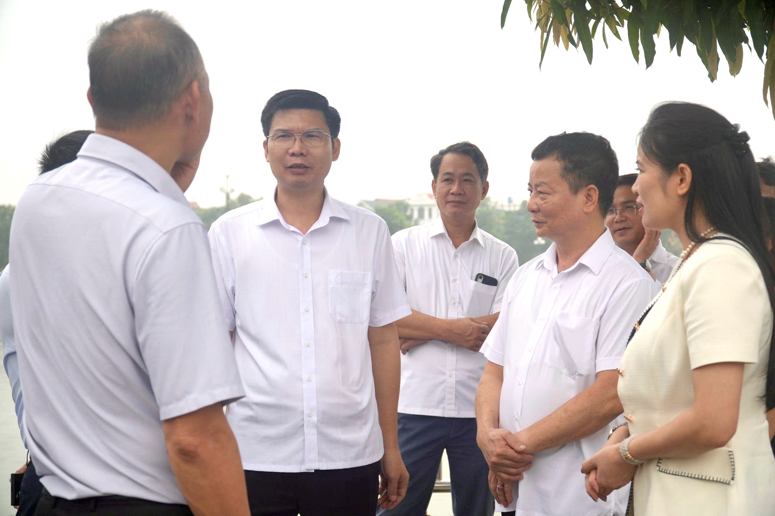 Đoàn công tác liên ngành Trung ương khảo sát việc thành lập phường tại xã Tiên Lữ