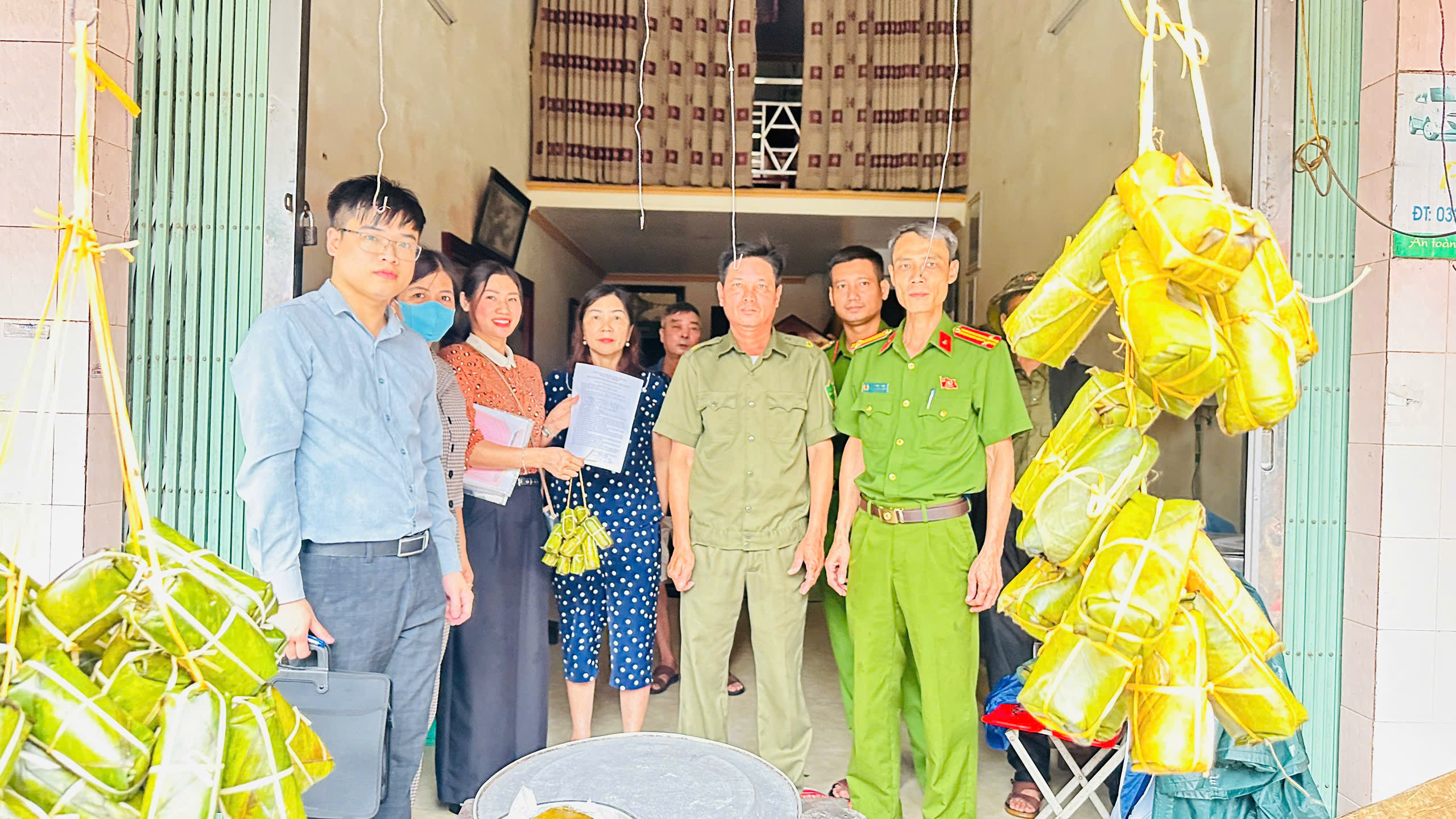 XÃ TIÊN LỮ TRIỂN KHAI CÔNG TÁC KIỂM TRA AN TOÀN THỰC PHẨM DỊP TẾT TRUNG THU NĂM 2025.